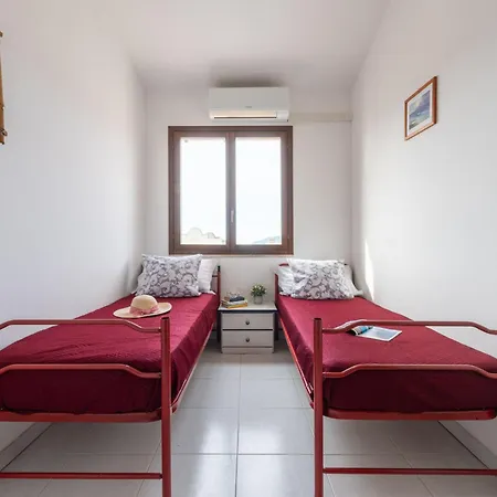 別荘 Bouganville By Interhome